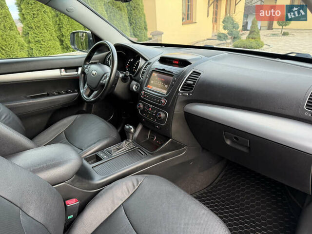 Кіа Соренто 2014 у Івано-Франківську на Automoto.ua Білий Кіа Соренто, об'ємом двигуна 2.2 л та пробігом 228 тис. км за 17950 $, фото 35 на Automoto.ua