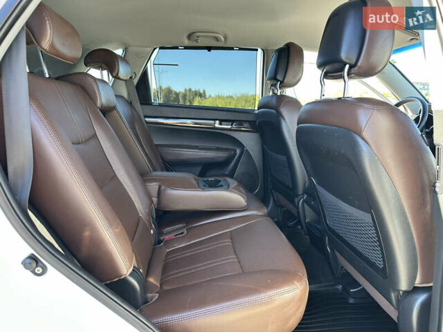 Білий Кіа Соренто, об'ємом двигуна 2.2 л та пробігом 184 тис. км за 16999 $, фото 45 на Automoto.ua