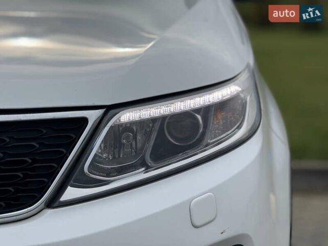 Кіа Соренто 2014 у Луцьку на Automoto.ua Білий Кіа Соренто, об'ємом двигуна 2.2 л та пробігом 158 тис. км за 18300 $, фото 13 на Automoto.ua
