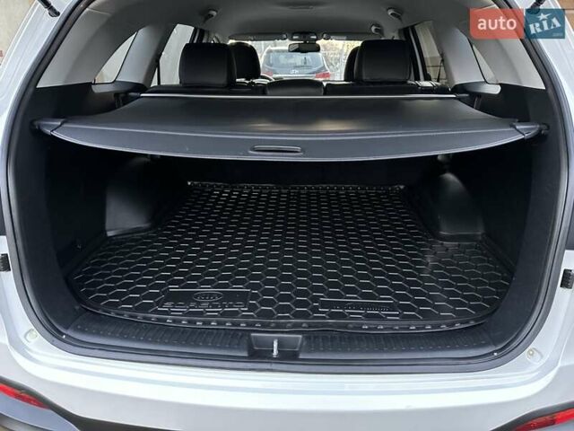 Белый Киа Соренто, объемом двигателя 2.2 л и пробегом 225 тыс. км за 19191 $, фото 141 на Automoto.ua