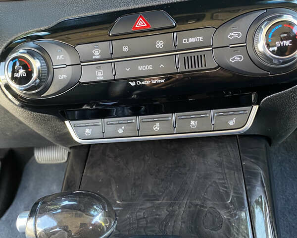 Білий Кіа Соренто, об'ємом двигуна 2.2 л та пробігом 176 тис. км за 22900 $, фото 39 на Automoto.ua