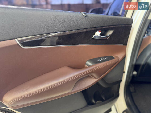 Белый Киа Соренто, объемом двигателя 2.2 л и пробегом 122 тыс. км за 21900 $, фото 8 на Automoto.ua