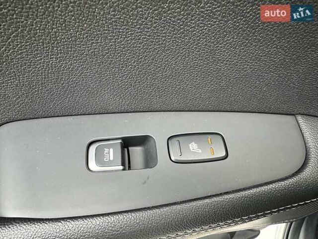 Кіа Соренто 2015 у Луцьку на Automoto.ua Білий Кіа Соренто, об'ємом двигуна 2.2 л та пробігом 150 тис. км за 23500 $, фото 61 на Automoto.ua