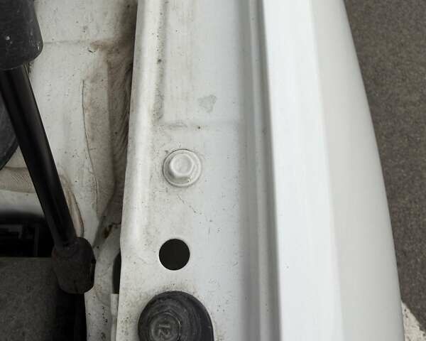 Білий Кіа Соренто, об'ємом двигуна 2.2 л та пробігом 145 тис. км за 22500 $, фото 37 на Automoto.ua