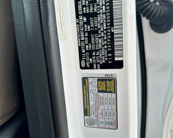 Белый Киа Соренто, объемом двигателя 2.4 л и пробегом 168 тыс. км за 12700 $, фото 23 на Automoto.ua