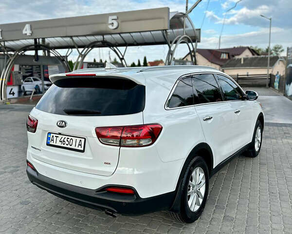 Белый Киа Соренто, объемом двигателя 2.4 л и пробегом 168 тыс. км за 12700 $, фото 2 на Automoto.ua