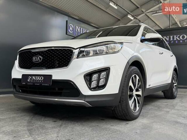 Білий Кіа Соренто, об'ємом двигуна 2 л та пробігом 239 тис. км за 12500 $, фото 2 на Automoto.ua