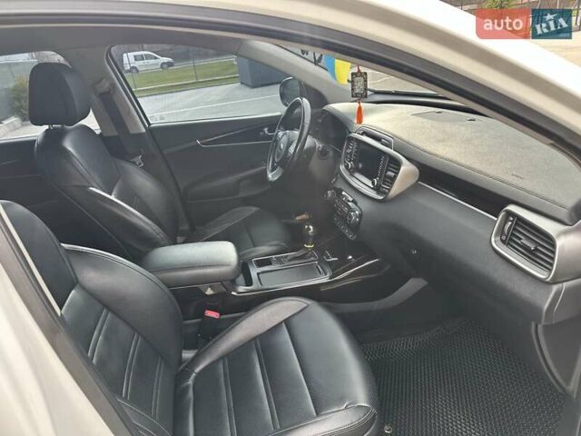 Белый Киа Соренто, объемом двигателя 2 л и пробегом 220 тыс. км за 18700 $, фото 17 на Automoto.ua