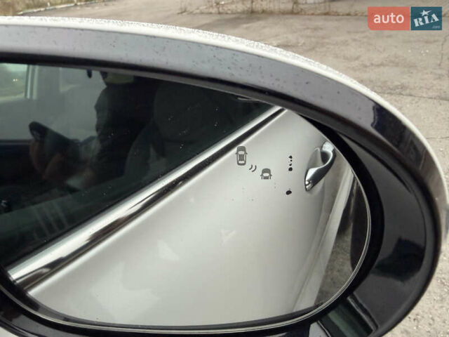 Білий Кіа Соренто, об'ємом двигуна 2.2 л та пробігом 135 тис. км за 24000 $, фото 38 на Automoto.ua