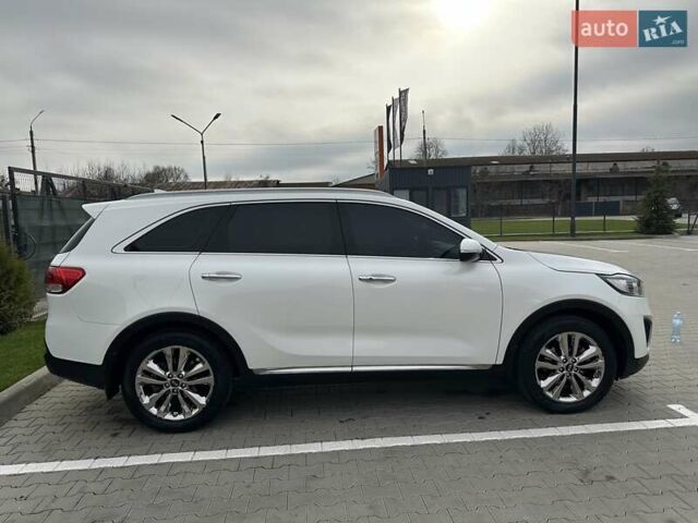 Белый Киа Соренто, объемом двигателя 2 л и пробегом 220 тыс. км за 18700 $, фото 6 на Automoto.ua