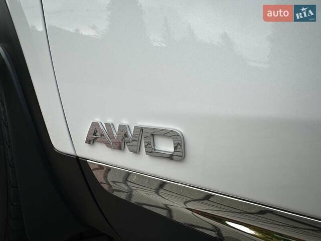 Кіа Соренто 2015 у Луцьку на Automoto.ua Білий Кіа Соренто, об'ємом двигуна 2.2 л та пробігом 150 тис. км за 23500 $, фото 56 на Automoto.ua