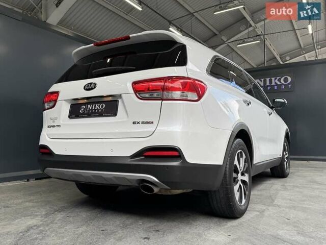 Білий Кіа Соренто, об'ємом двигуна 2 л та пробігом 239 тис. км за 12500 $, фото 15 на Automoto.ua