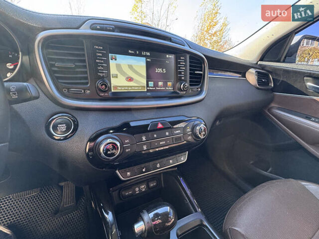 Белый Киа Соренто, объемом двигателя 2.2 л и пробегом 122 тыс. км за 21900 $, фото 7 на Automoto.ua