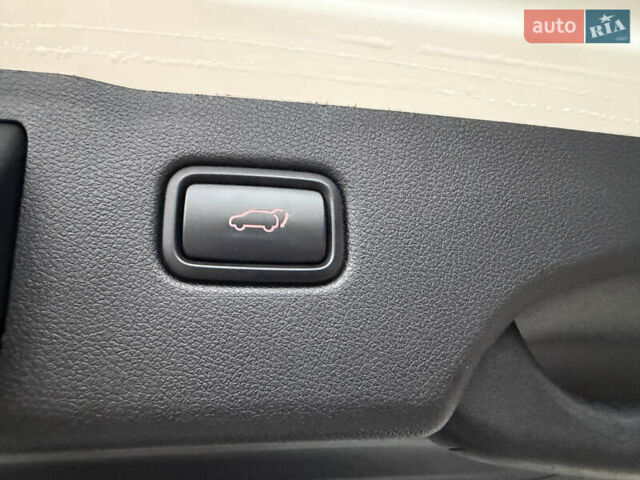 Білий Кіа Соренто, об'ємом двигуна 2.2 л та пробігом 135 тис. км за 24000 $, фото 65 на Automoto.ua