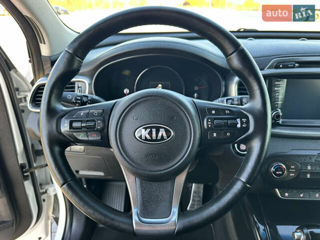 Белый Киа Соренто, объемом двигателя 2.2 л и пробегом 198 тыс. км за 21999 $, фото 37 на Automoto.ua