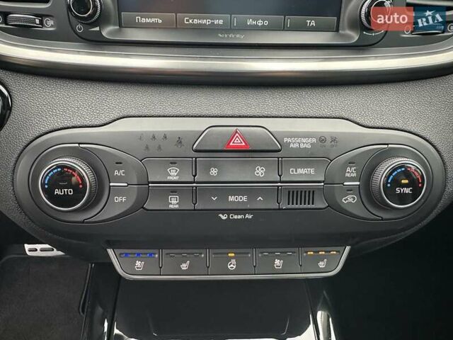 Кіа Соренто 2015 у Луцьку на Automoto.ua Білий Кіа Соренто, об'ємом двигуна 2.2 л та пробігом 150 тис. км за 23500 $, фото 31 на Automoto.ua