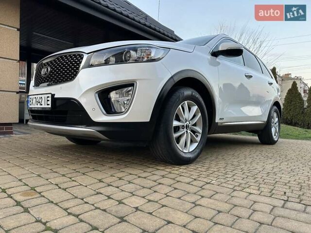 Белый Киа Соренто, объемом двигателя 2.2 л и пробегом 225 тыс. км за 19191 $, фото 3 на Automoto.ua