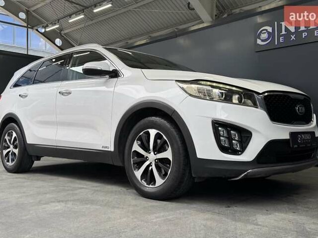 Білий Кіа Соренто, об'ємом двигуна 2 л та пробігом 239 тис. км за 12500 $, фото 24 на Automoto.ua