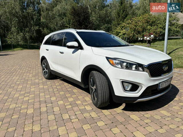 Білий Кіа Соренто, об'ємом двигуна 2 л та пробігом 119 тис. км за 16700 $, фото 2 на Automoto.ua