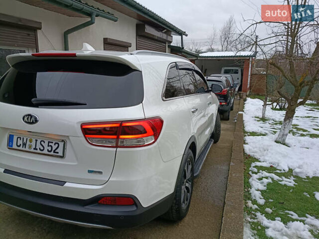 Білий Кіа Соренто, об'ємом двигуна 0 л та пробігом 220 тис. км за 19499 $, фото 4 на Automoto.ua