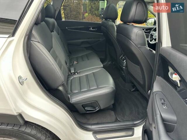 Кіа Соренто 2015 у Луцьку на Automoto.ua Білий Кіа Соренто, об'ємом двигуна 2.2 л та пробігом 150 тис. км за 23500 $, фото 76 на Automoto.ua