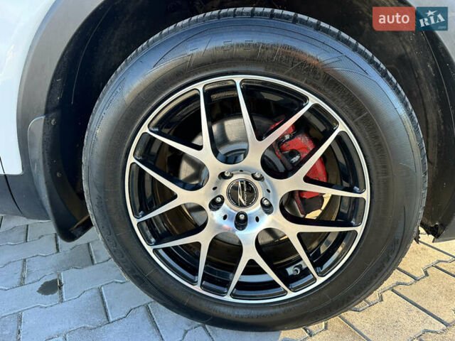 Белый Киа Соренто, объемом двигателя 2.2 л и пробегом 198 тыс. км за 21999 $, фото 16 на Automoto.ua