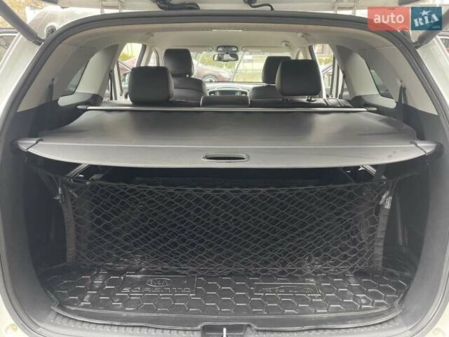 Белый Киа Соренто, объемом двигателя 2.2 л и пробегом 89 тыс. км за 22000 $, фото 13 на Automoto.ua