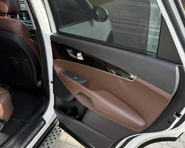 Киа Соренто 2015 в Львове на Automoto.ua Белый Киа Соренто, объемом двигателя 2 л и пробегом 164 тыс. км за 19100 $, фото 31 на Automoto.ua