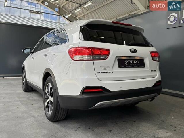 Білий Кіа Соренто, об'ємом двигуна 2 л та пробігом 239 тис. км за 12500 $, фото 13 на Automoto.ua