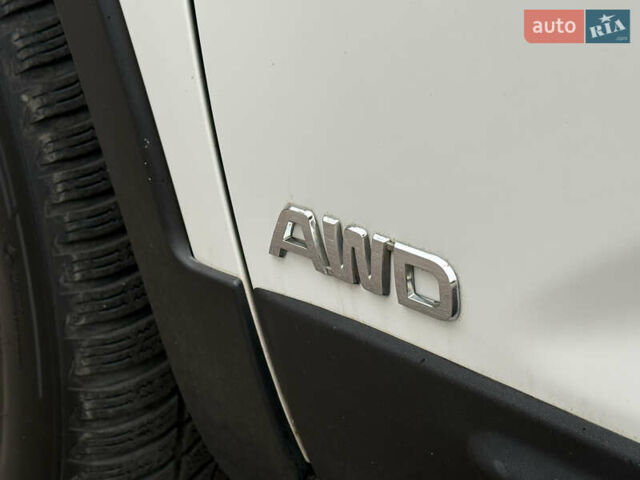 Білий Кіа Соренто, об'ємом двигуна 2.2 л та пробігом 175 тис. км за 16999 $, фото 22 на Automoto.ua