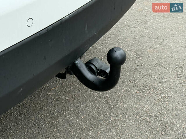 Білий Кіа Соренто, об'ємом двигуна 2.2 л та пробігом 175 тис. км за 16999 $, фото 27 на Automoto.ua