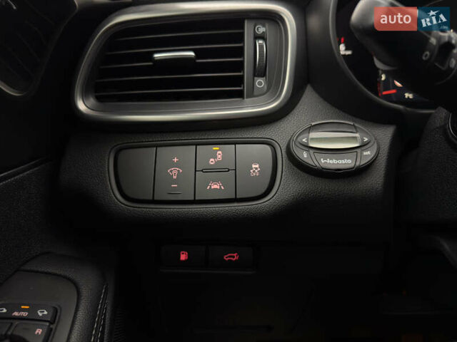 Білий Кіа Соренто, об'ємом двигуна 2.2 л та пробігом 135 тис. км за 24000 $, фото 62 на Automoto.ua