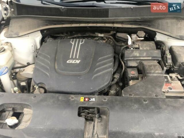 Белый Киа Соренто, объемом двигателя 3.3 л и пробегом 99 тыс. км за 15500 $, фото 25 на Automoto.ua