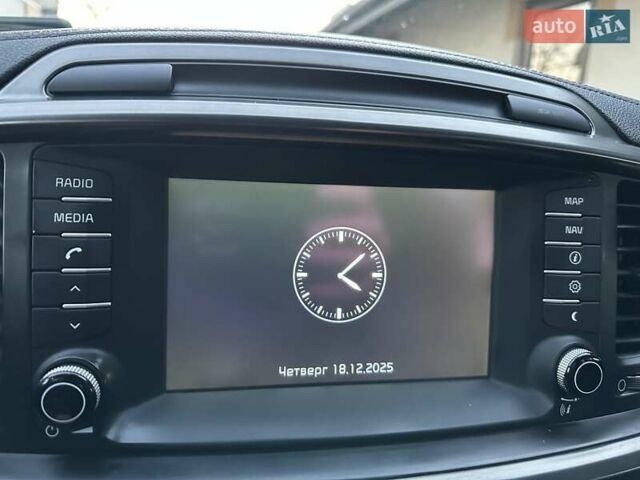 Белый Киа Соренто, объемом двигателя 2.2 л и пробегом 225 тыс. км за 19191 $, фото 112 на Automoto.ua