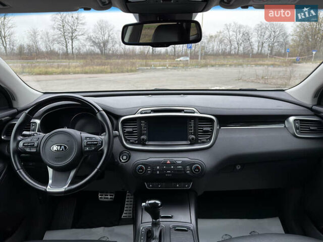 Білий Кіа Соренто, об'ємом двигуна 2.2 л та пробігом 135 тис. км за 24000 $, фото 45 на Automoto.ua