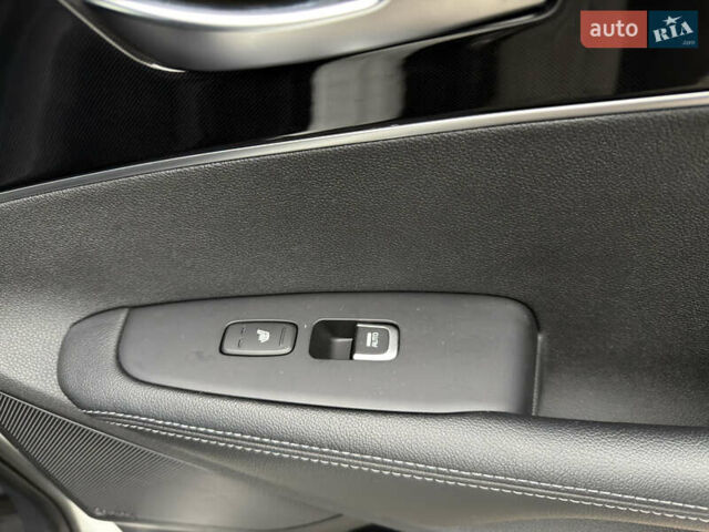 Білий Кіа Соренто, об'ємом двигуна 2.2 л та пробігом 135 тис. км за 24000 $, фото 47 на Automoto.ua