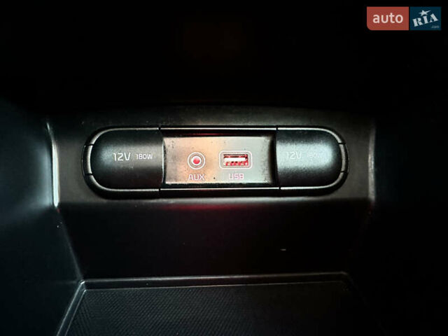 Белый Киа Соренто, объемом двигателя 2.2 л и пробегом 198 тыс. км за 21999 $, фото 53 на Automoto.ua