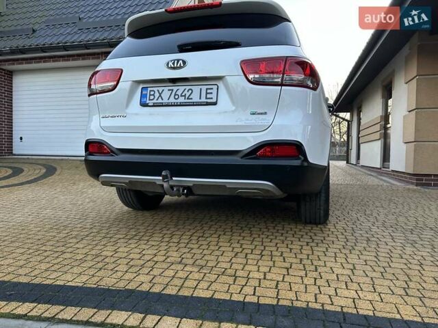 Белый Киа Соренто, объемом двигателя 2.2 л и пробегом 225 тыс. км за 19191 $, фото 18 на Automoto.ua