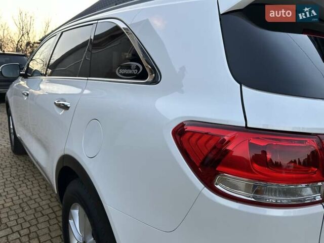 Белый Киа Соренто, объемом двигателя 2.2 л и пробегом 225 тыс. км за 19191 $, фото 67 на Automoto.ua
