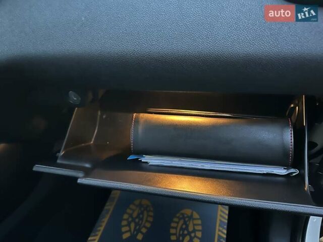 Белый Киа Соренто, объемом двигателя 2.2 л и пробегом 225 тыс. км за 19191 $, фото 169 на Automoto.ua