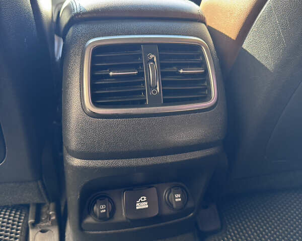 Белый Киа Соренто, объемом двигателя 2.2 л и пробегом 122 тыс. км за 21900 $, фото 10 на Automoto.ua