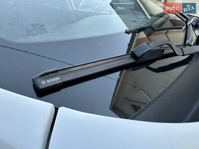 Белый Киа Соренто, объемом двигателя 2.2 л и пробегом 225 тыс. км за 19191 $, фото 84 на Automoto.ua