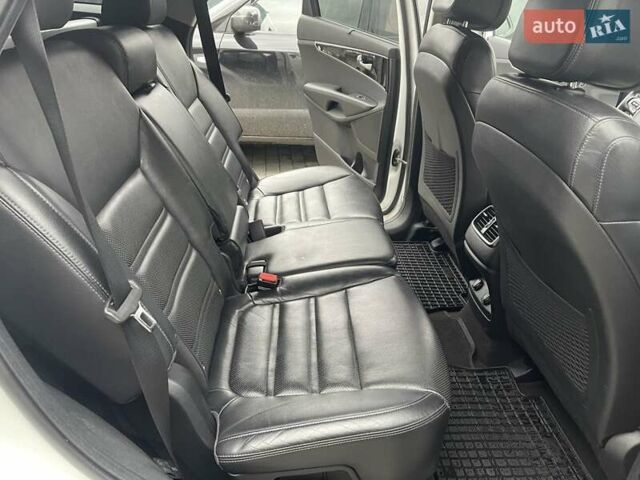 Белый Киа Соренто, объемом двигателя 2.2 л и пробегом 89 тыс. км за 22000 $, фото 11 на Automoto.ua