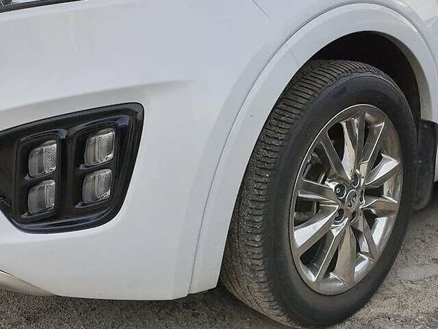 Белый Киа Соренто, объемом двигателя 3.34 л и пробегом 170 тыс. км за 15900 $, фото 6 на Automoto.ua