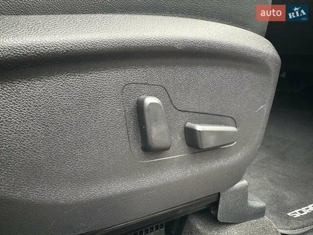 Кіа Соренто 2015 у Луцьку на Automoto.ua Білий Кіа Соренто, об'ємом двигуна 2.2 л та пробігом 150 тис. км за 23500 $, фото 70 на Automoto.ua