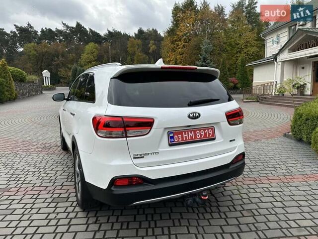 Кіа Соренто 2015 у Луцьку на Automoto.ua Білий Кіа Соренто, об'ємом двигуна 2.2 л та пробігом 150 тис. км за 23500 $, фото 6 на Automoto.ua