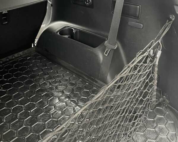 Белый Киа Соренто, объемом двигателя 2.2 л и пробегом 89 тыс. км за 22000 $, фото 23 на Automoto.ua