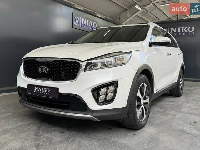 Білий Кіа Соренто, об'ємом двигуна 2 л та пробігом 239 тис. км за 12500 $, фото 1 на Automoto.ua