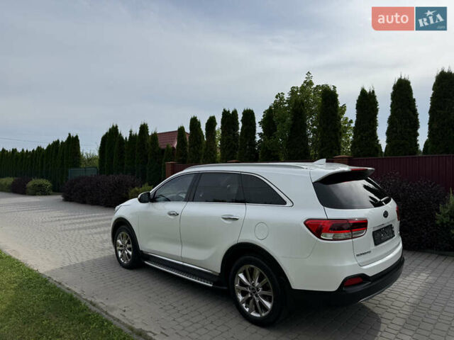 Белый Киа Соренто, объемом двигателя 2 л и пробегом 163 тыс. км за 19700 $, фото 3 на Automoto.ua