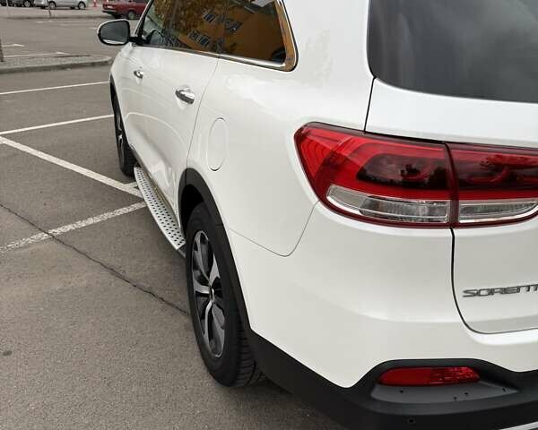 Білий Кіа Соренто, об'ємом двигуна 2.2 л та пробігом 145 тис. км за 22500 $, фото 7 на Automoto.ua